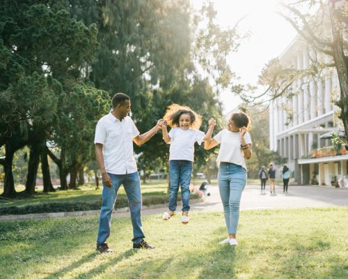 pexels-panditwiguna-1128317